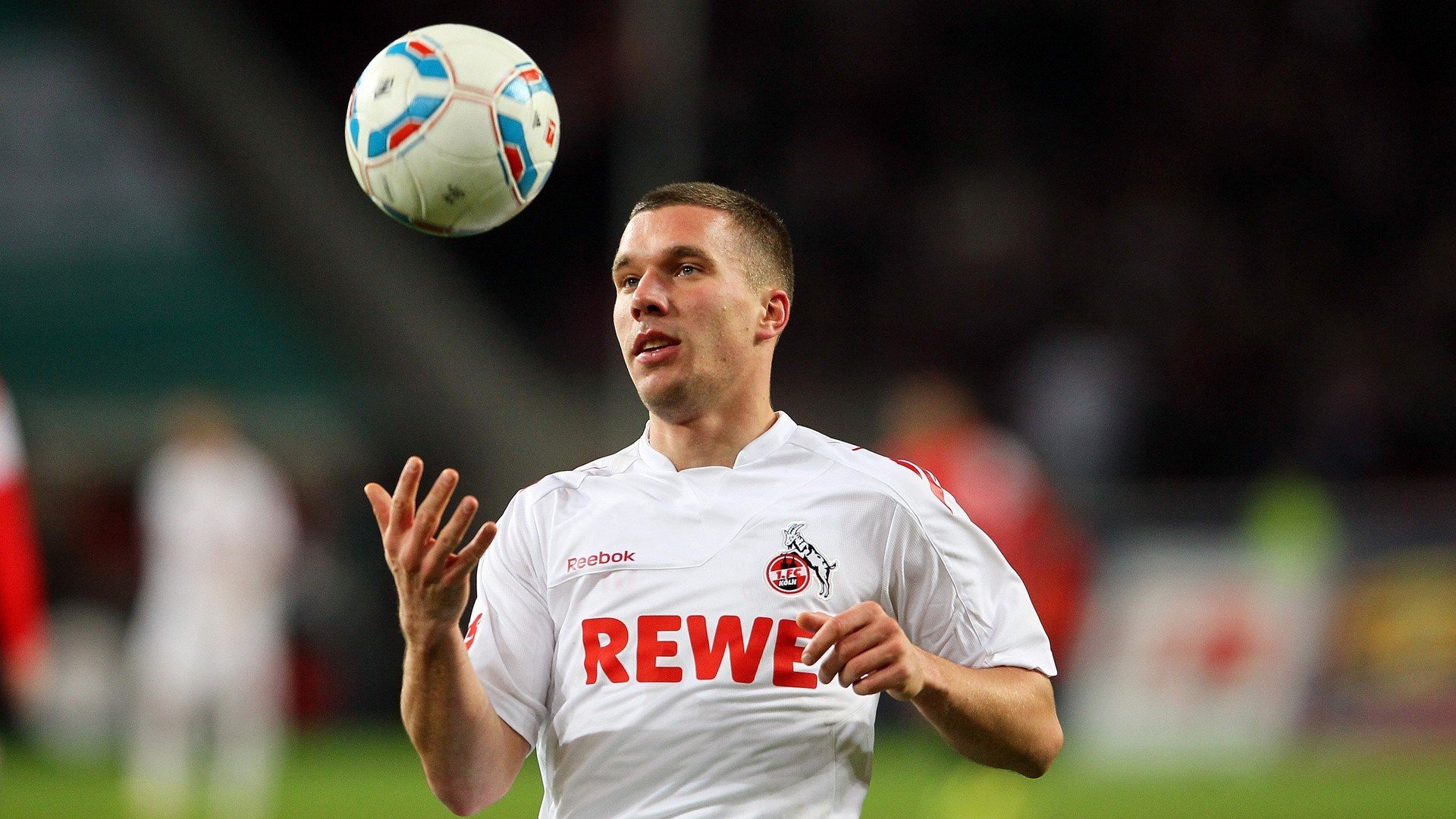 爱游戏手机游戏-_未来体育星球：空间运动新探索_，未来空间旅行